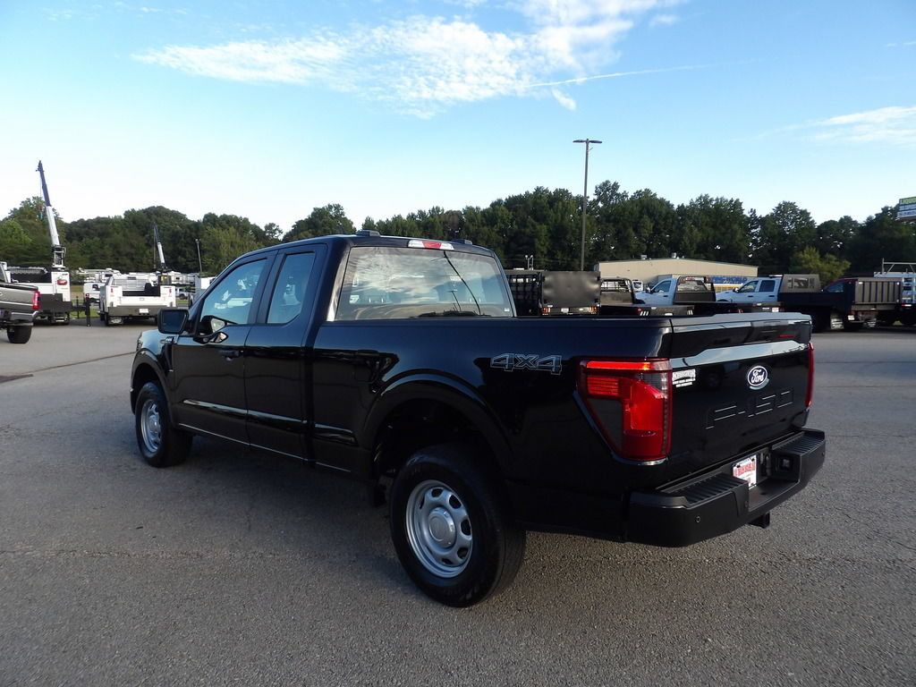 Used 2024 Ford F150 XL AWD/4WD image 3