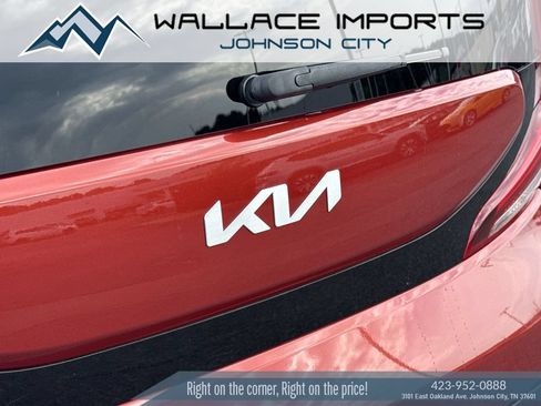 Used 2022 Kia Soul LX w/ Technology Package FWD image 10