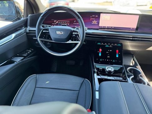 Used 2026 Cadillac Escalade Sport w/ Touring Package AWD/4WD image 21