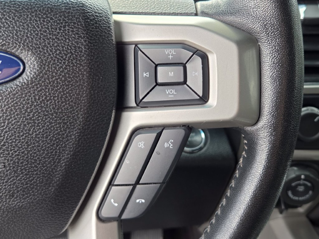 Used 2017 Ford F150 Lariat w/ Equipment Group 502A Luxury AWD/4WD image 21