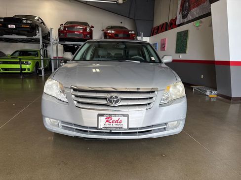 Used 2006 Toyota Avalon XLS image 5