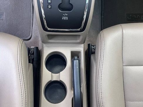 Used 2015 Jeep Patriot High Altitude AWD/4WD image 32
