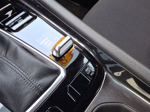 New 2025 Jeep Compass Sport image 25