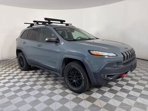 Used 2014 Jeep Cherokee Trailhawk w/ Cold Weather Group AWD/4WD image 1