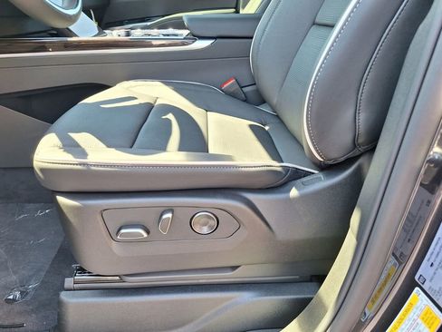 New 2026 Cadillac Escalade Luxury image 33