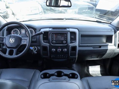 Used 2016 RAM 5500 Tradesman w/ Chrome Appearance Group RWD image 18