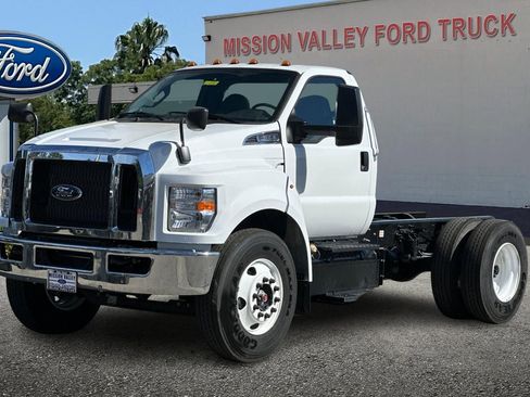 New 2027 Ford F650 2WD Regular Cab Super Duty image 8
