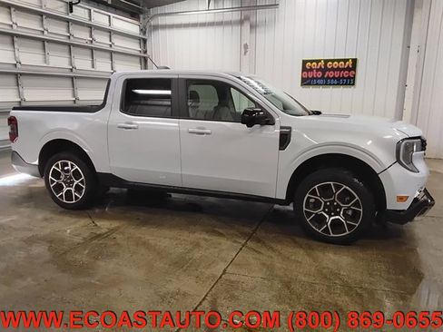 Used 2025 Ford Maverick Lariat w/ 4K Tow Package image 2