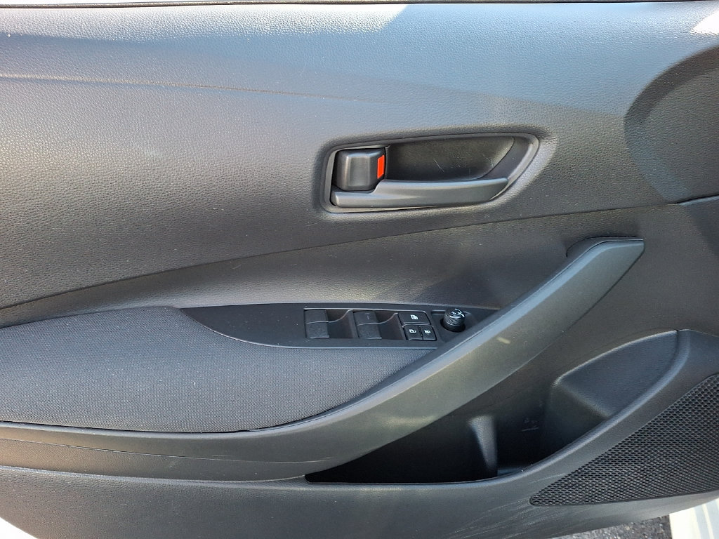 Certified 2022 Toyota Corolla LE FWD image 12