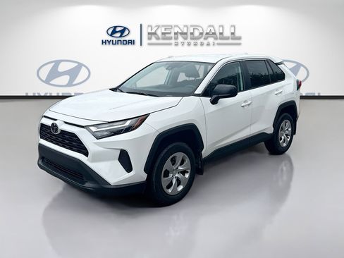 Used 2024 Toyota RAV4 LE FWD image 3