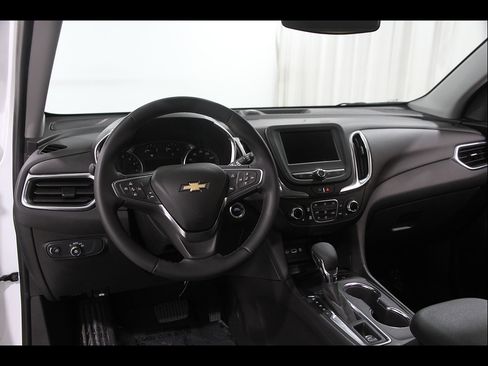 Certified 2024 Chevrolet Equinox LT FWD image 6
