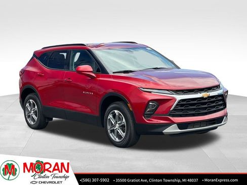Certified 2024 Chevrolet Blazer LT w/ Convenience Package image 8