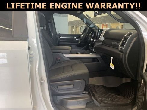 New 2026 RAM 1500 Big Horn AWD/4WD image 40