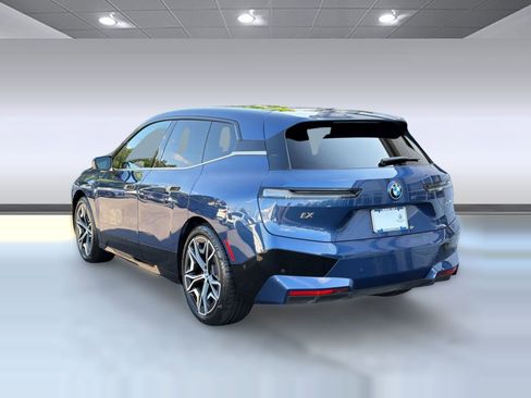Certified 2023 BMW iX xDrive50 w/ Premium Package AWD/4WD image 3
