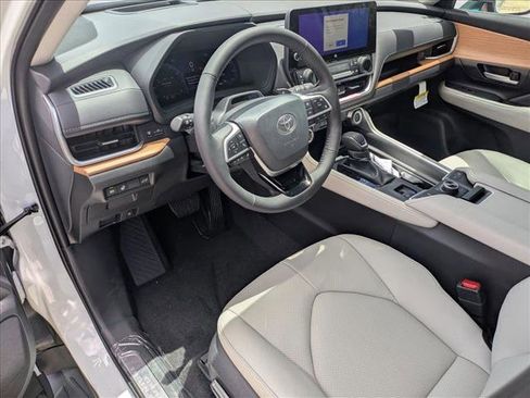 New 2026 Toyota Grand Highlander AWD image 3