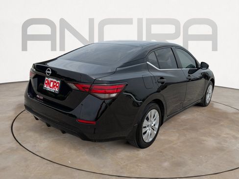 Used 2025 Nissan Sentra S FWD image 11