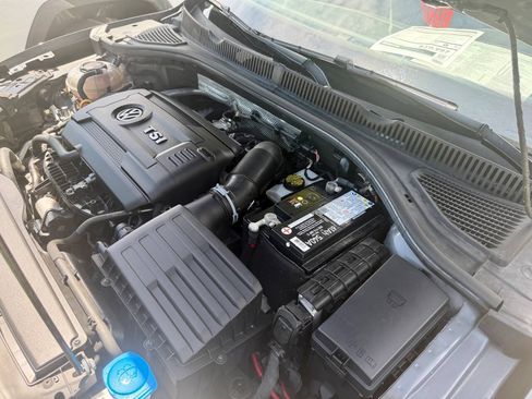 Used 2019 Volkswagen Jetta GLI Autobahn FWD image 17