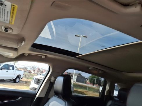 Used 2022 Lincoln Nautilus Reserve w/ Luxury Package image 13