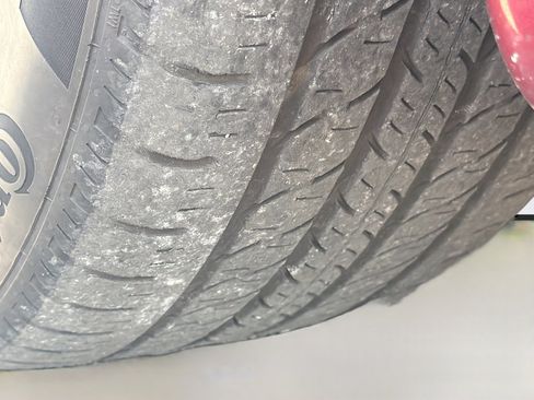 Used 2024 Tesla Model S image 37