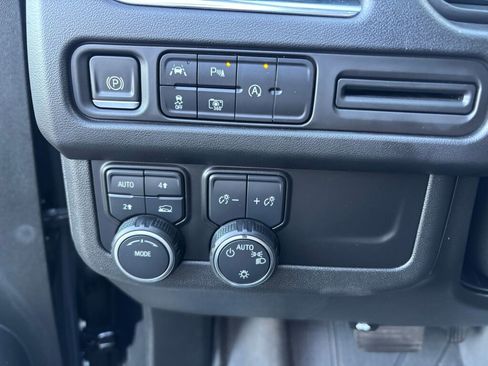 Used 2023 Chevrolet Tahoe RST image 23