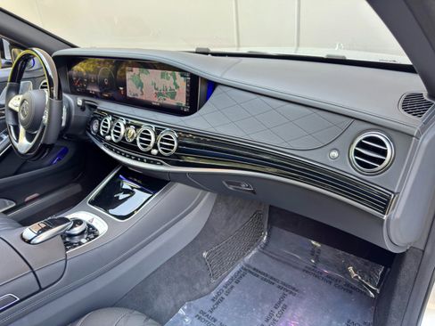 Used 2020 Mercedes-Benz Maybach S 560 4MATIC image 15