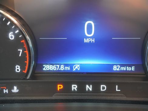 Used 2024 Ford Explorer XLT w/ Equipment Group 202A AWD/4WD image 8