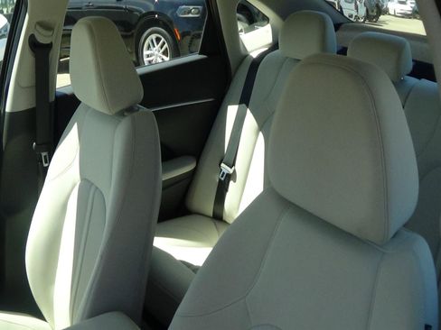 Used 2025 Hyundai Sonata SEL FWD image 16