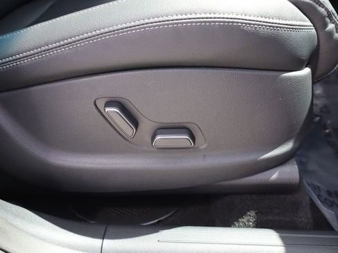 Used 2026 Genesis GV70 2.5T AWD/4WD image 13