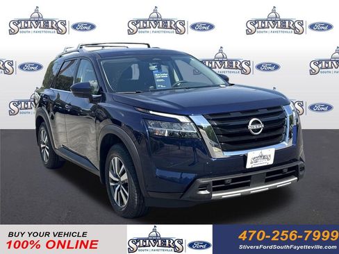 Used 2024 Nissan Pathfinder SL FWD image 1