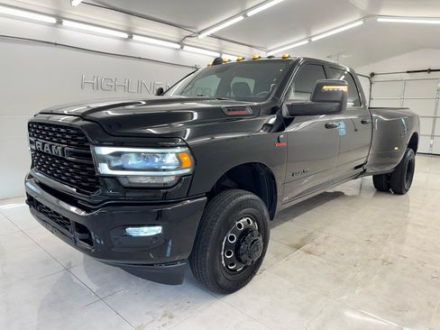Used 2024 RAM 3500 Big Horn w/ Night Edition AWD/4WD image 1