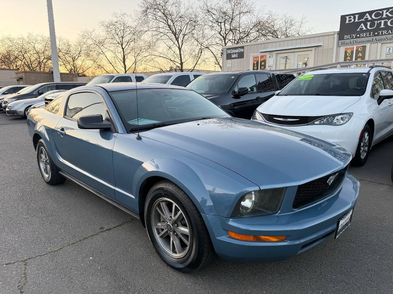 Used 2006 Ford Mustang Coupe RWD image 4