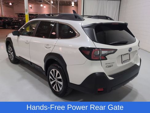 Certified 2025 Subaru Outback Premium AWD/4WD image 5