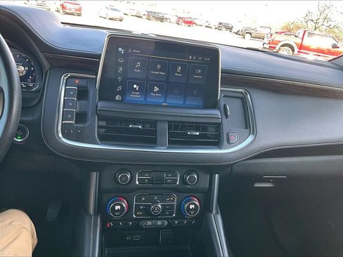 Used 2023 Chevrolet Tahoe Premier w/ Premium Package AWD/4WD image 19