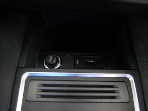 Used 2017 Volkswagen Jetta S image 29