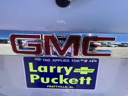 Used 2019 GMC Acadia SLT w/ LPO, Floor Liner Package FWD image 33