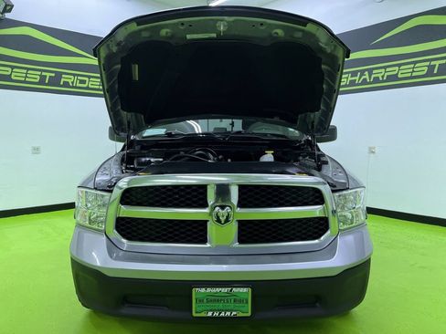 Used 2019 RAM 1500 Classic SLT AWD/4WD image 4