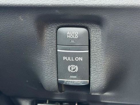 Certified 2025 Nissan Murano SV AWD/4WD image 14