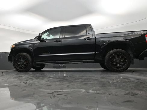 Used 2020 Toyota Tundra SR5 w/ SR5 Leather Package AWD/4WD image 21