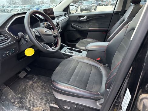 Used 2022 Ford Escape SEL w/ SEL Stealth AWD Package image 5