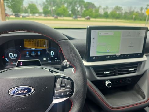 New 2026 Ford Explorer ST-Line AWD/4WD image 8