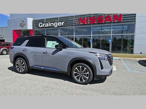 New 2026 Nissan Pathfinder Platinum FWD image 36