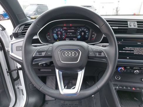 Certified 2025 Audi Q3 2.0T Premium w/ Convenience Package AWD/4WD image 19
