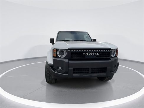 Used 2024 Toyota Land Cruiser image 3