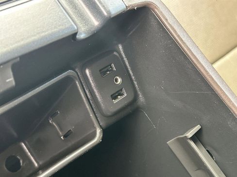 Used 2017 GMC Sierra 1500 SLT image 31