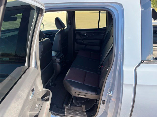 Used 2025 Honda Ridgeline Black Edition image 18