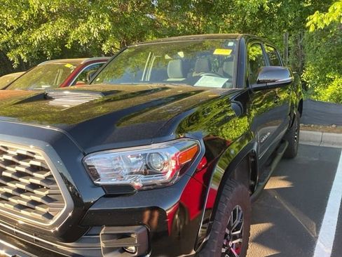 Used 2023 Toyota Tacoma TRD Sport w/ Advanced Technology Package AWD/4WD image 11