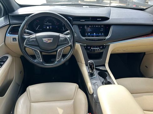 Used 2019 Cadillac XT5 Luxury image 19