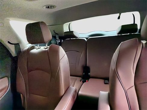 Used 2020 Buick Enclave Avenir w/ Avenir Technology Package image 22