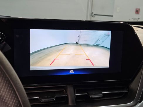 Used 2024 Chevrolet Trax LT image 29