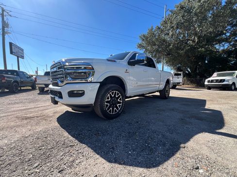 Used 2025 RAM 2500 Limited image 38